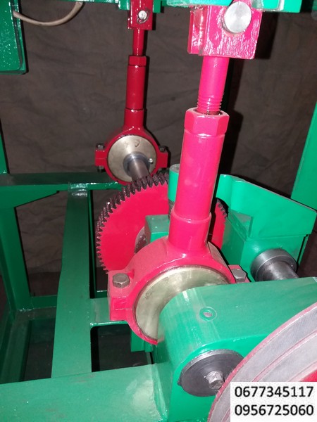 Электромеханическая гильотина  , гильотина, рубка, гибка, обрезка металла обработка , гильотина для рубки листового металла, гильотина снабжена фиксирующим механизмом, гильетина, гилетина  , жесткая станина конструкция электродвигатель,пускатель. Управление ножное, свободные руки,Гильотинная резка самый быстрый и самый простой способ раскроя листового металла. 